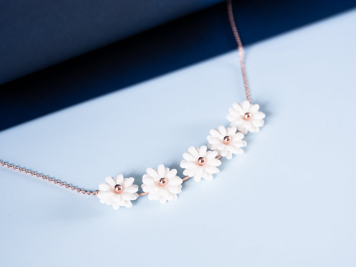 Daisy Necklace